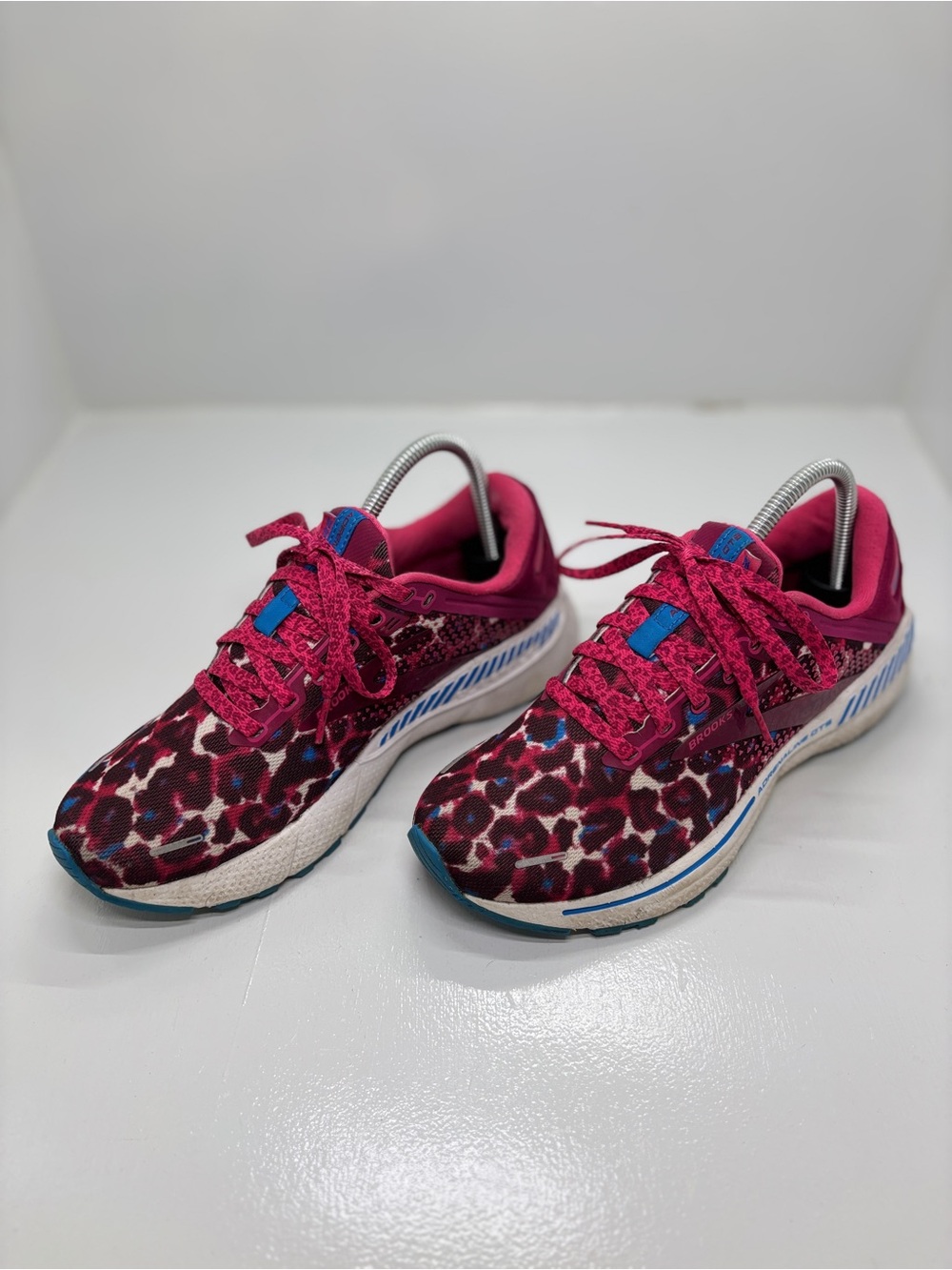Brooks Adrenaline GTS 22 Magenta Paint Smudge Running Shoes Women’s 8.5 B - Picture 2 of 13